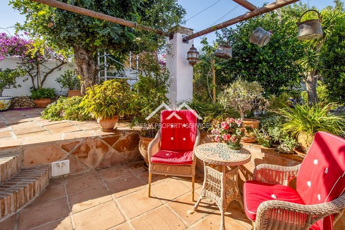 Image No.3-4 Bed Villa for sale