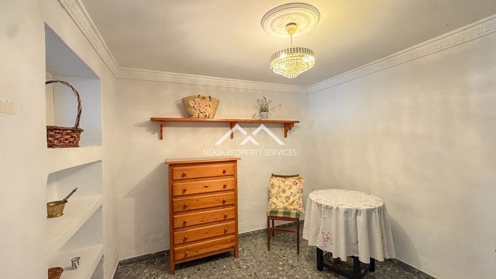 Image No.15-3 Bed Townhouse for sale