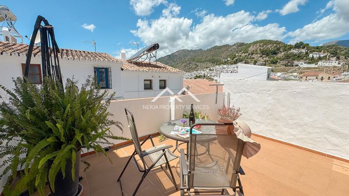Image No.23-3 Bed Townhouse for sale