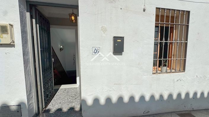 Image No.32-3 Bed Townhouse for sale
