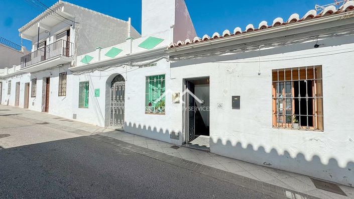 Image No.34-3 Bed Townhouse for sale