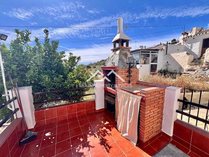Image No.3-4 Bed Property for sale