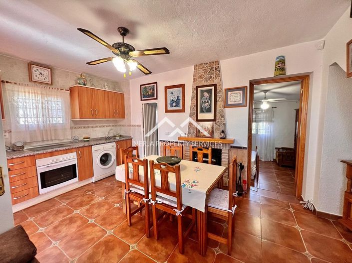 Image No.8-4 Bed Property for sale