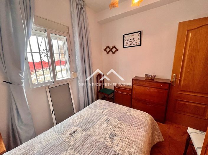 Image No.17-2 Bed Townhouse for sale