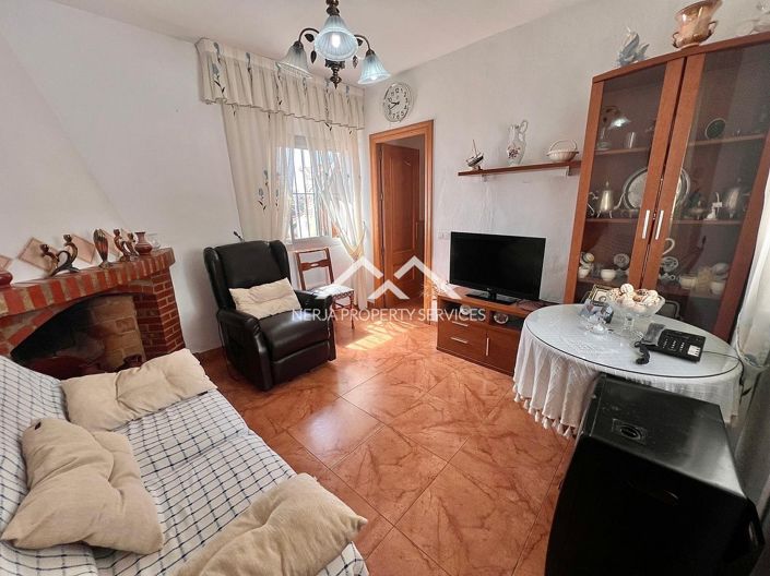 Image No.3-2 Bed Townhouse for sale