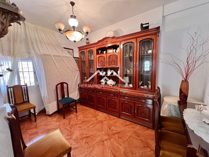 Image No.6-2 Bed Townhouse for sale