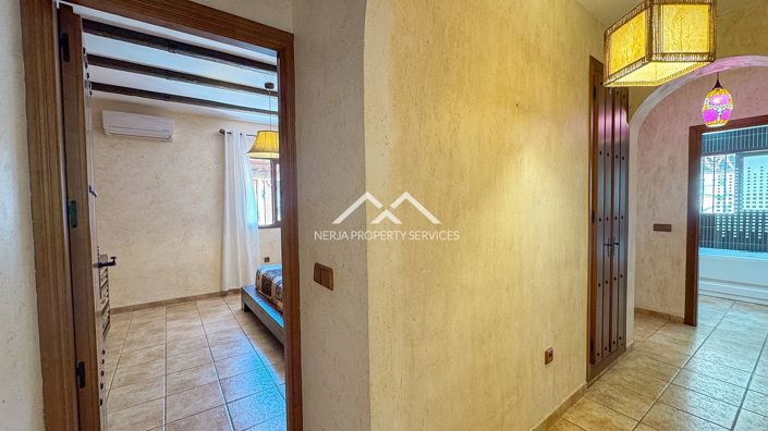 Image No.20-3 Bed Villa for sale