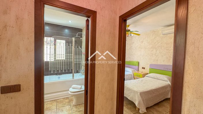 Image No.27-3 Bed Villa for sale