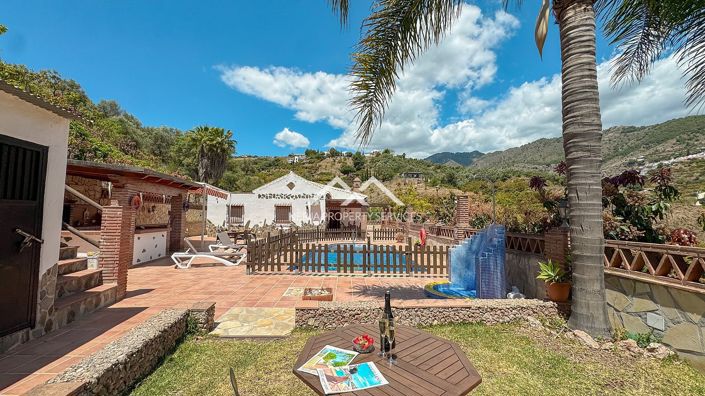 Image No.30-3 Bed Villa for sale