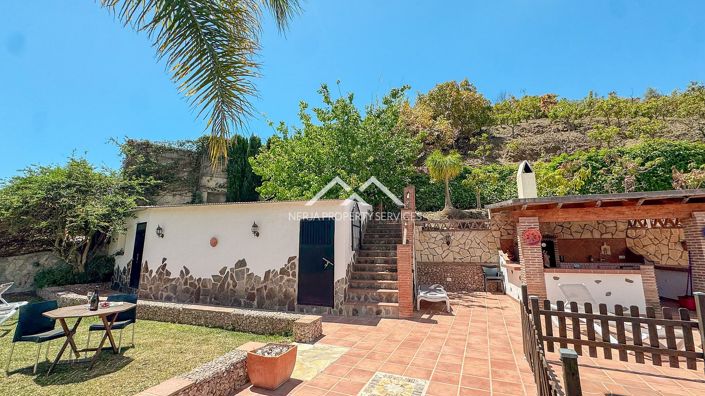 Image No.34-3 Bed Villa for sale