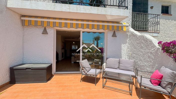 Image No.12-2 Bed Townhouse for sale