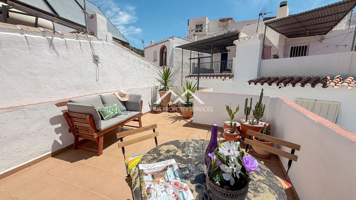 Image No.3-2 Bed Townhouse for sale