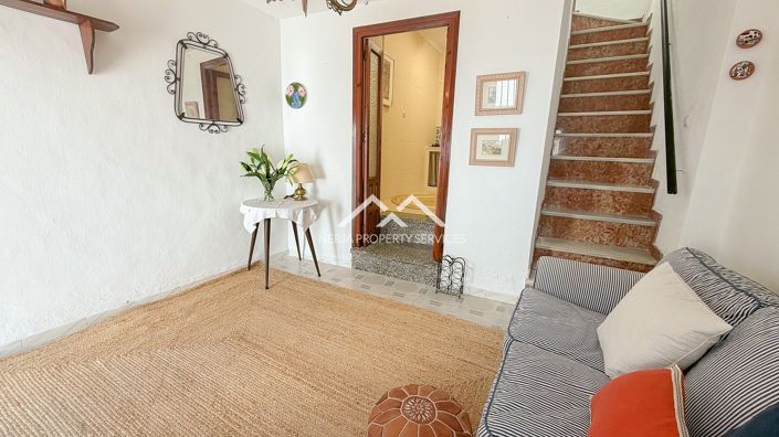 Image No.6-2 Bed Townhouse for sale
