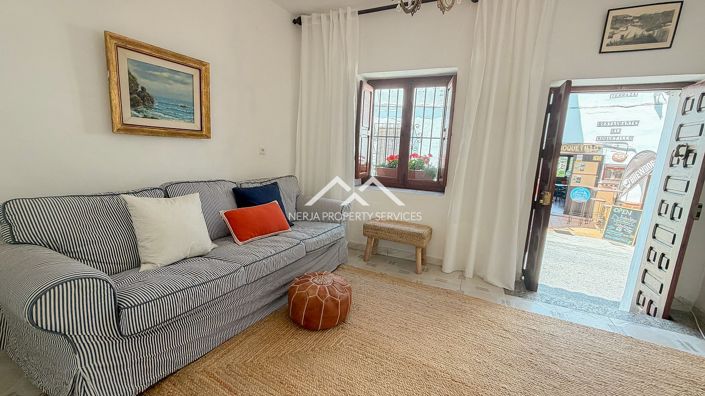 Image No.7-2 Bed Townhouse for sale