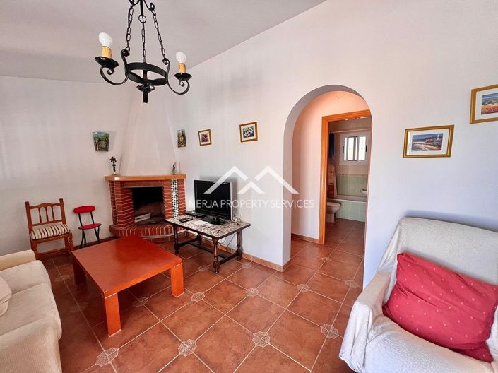 Image No.9-2 Bed Property for sale