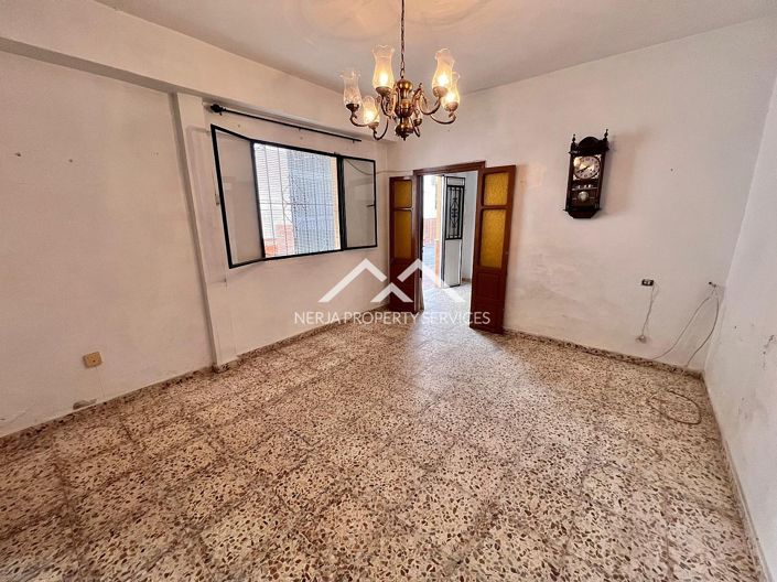 Image No.5-2 Bed Townhouse for sale