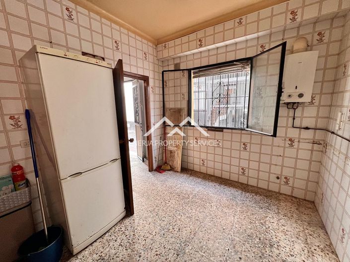 Image No.8-2 Bed Townhouse for sale