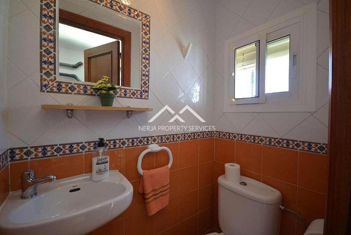 Image No.17-2 Bed Villa for sale