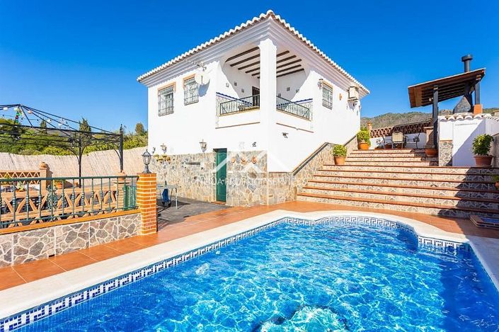 Image No.2-2 Bed Villa for sale