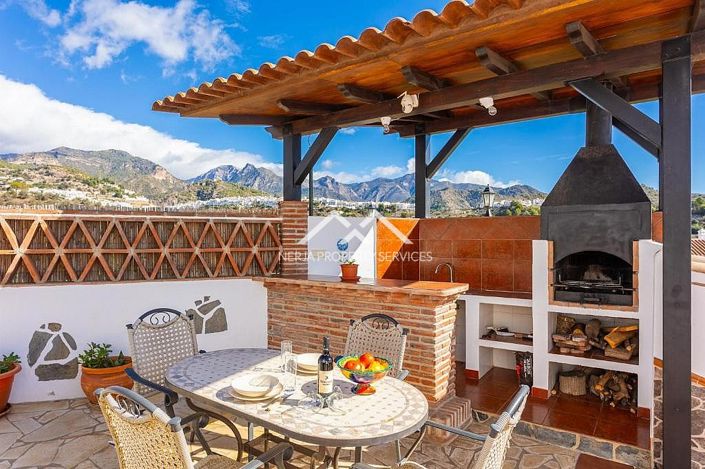 Image No.8-2 Bed Villa for sale