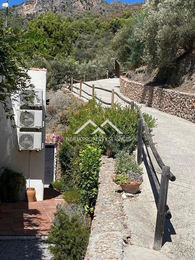 Image No.24-2 Bed Cottage for sale