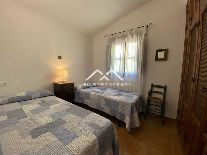 Image No.7-2 Bed Cottage for sale
