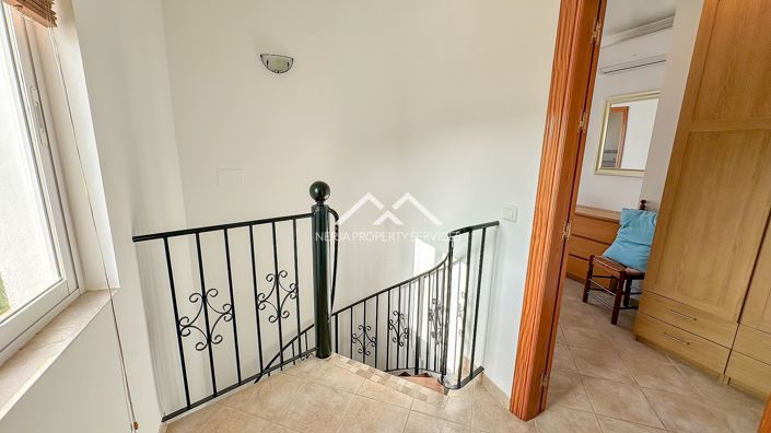 Image No.27-3 Bed Property for sale