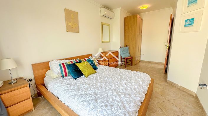 Image No.31-3 Bed Property for sale