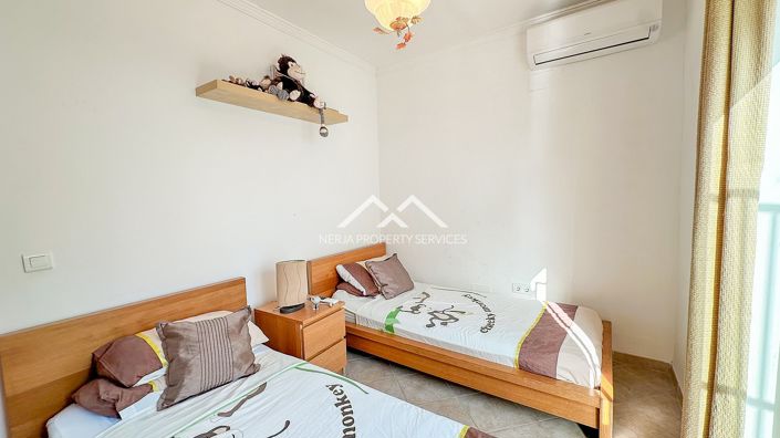 Image No.34-3 Bed Property for sale