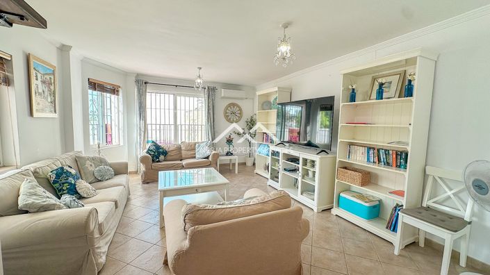 Image No.7-3 Bed Property for sale