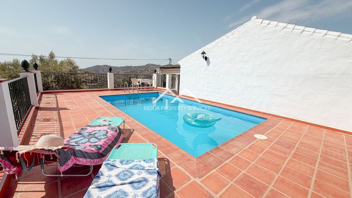 Image No.2-3 Bed Country Property for sale