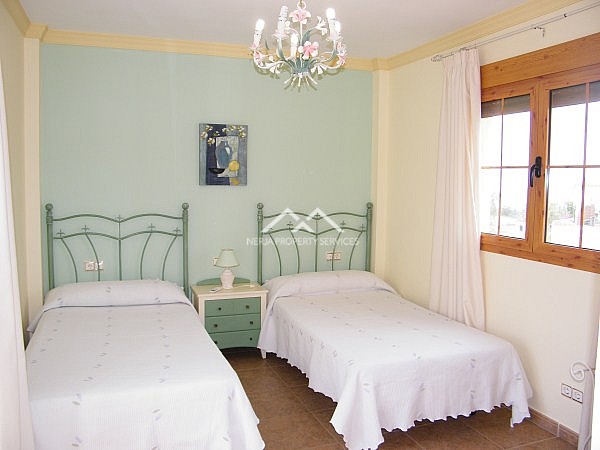 Image No.8-Villa de 7 chambres à vendre à Nerja