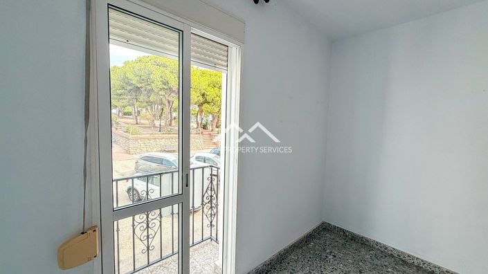 Image No.33-5 Bed Townhouse for sale