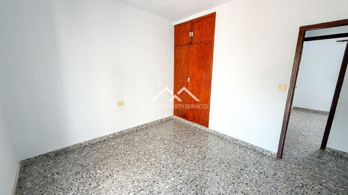 Image No.34-5 Bed Townhouse for sale