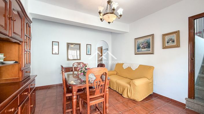 Image No.5-5 Bed Townhouse for sale
