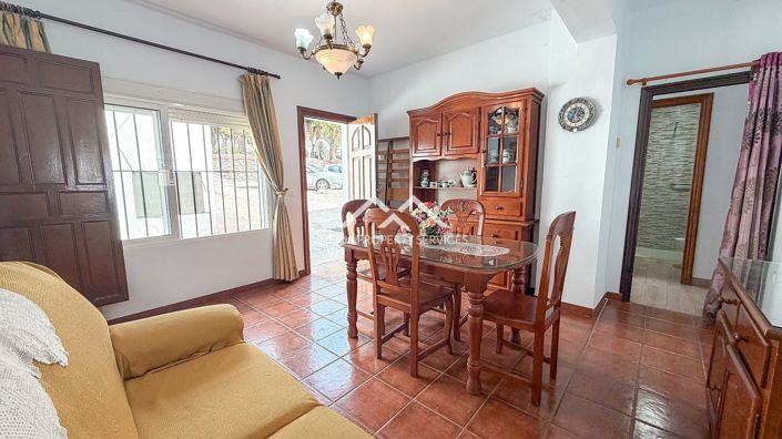 Image No.7-5 Bed Townhouse for sale