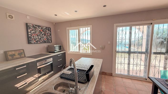 Image No.14-2 Bed Property for sale