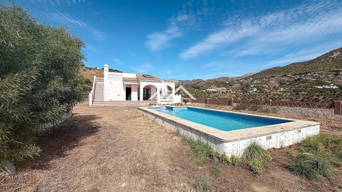 Image No.2-2 Bed Property for sale