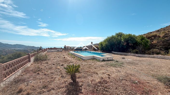 Image No.26-2 Bed Property for sale