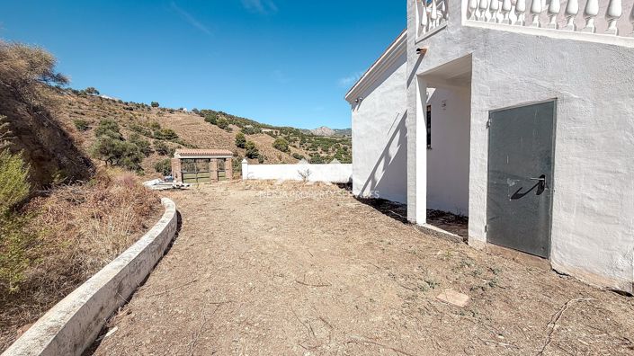 Image No.30-2 Bed Property for sale