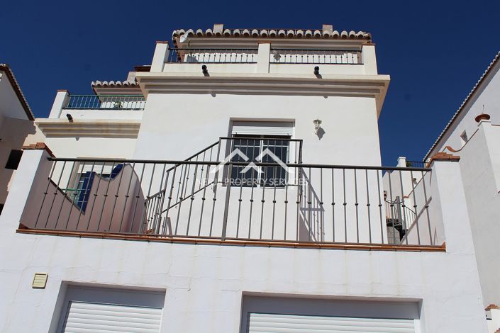 Image No.20-4 Bed Semi-Detached for sale