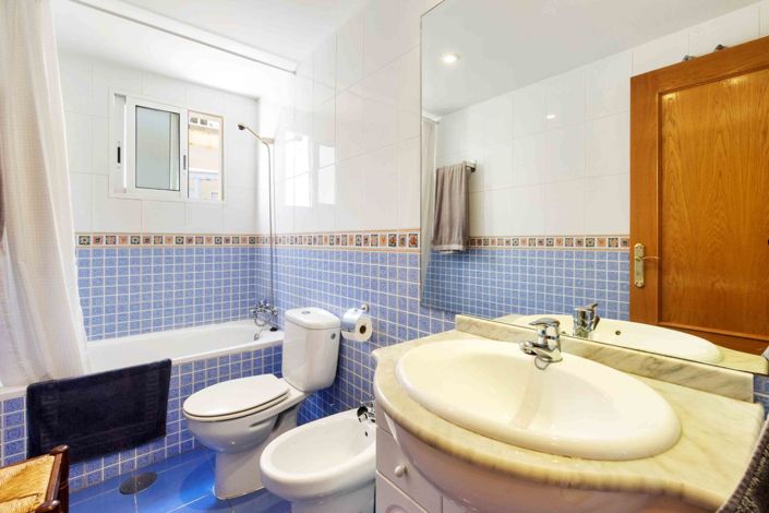 Image No.12-3 Bed Apartment for sale