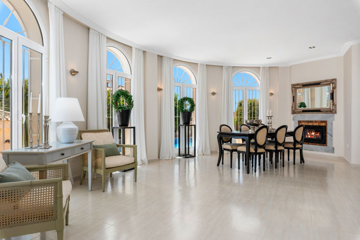 Image No.3-4 Bed Villa for sale