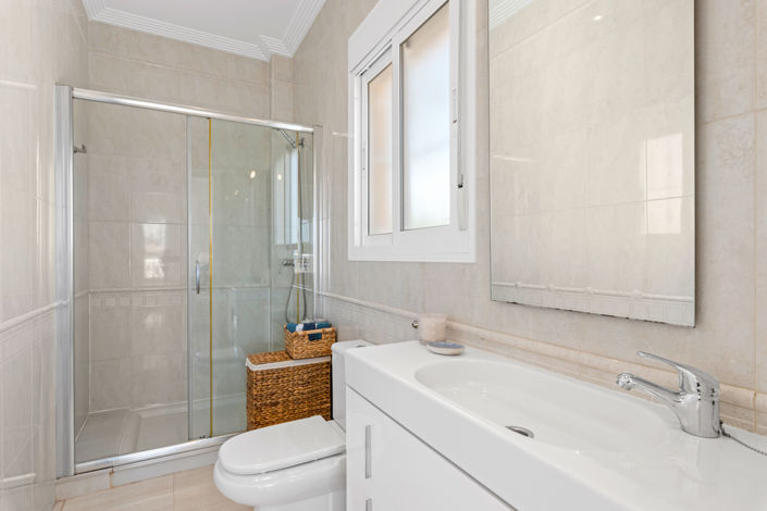 Image No.33-4 Bed Villa for sale