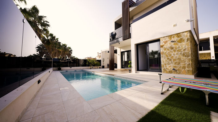 Image No.2-Villa de 3 chambres à vendre à Orihuela Costa