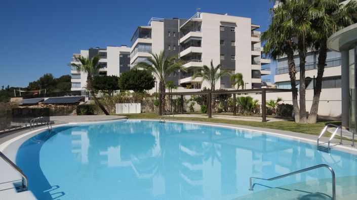 Image No.1-3 Bed Apartment for sale