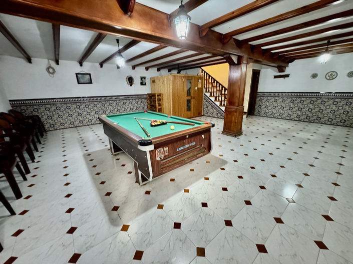 Image No.10-8 Bed Finca for sale