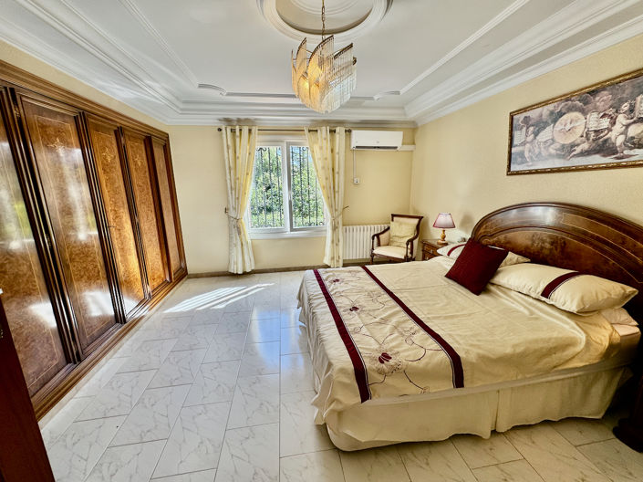 Image No.18-8 Bed Finca for sale