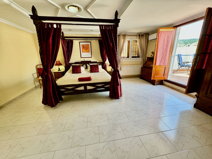 Image No.22-8 Bed Finca for sale