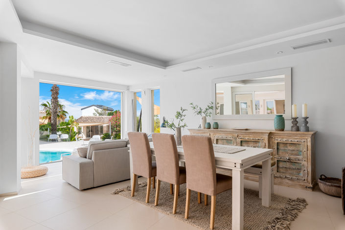 Image No.12-Villa de 4 chambres à vendre à Alicante